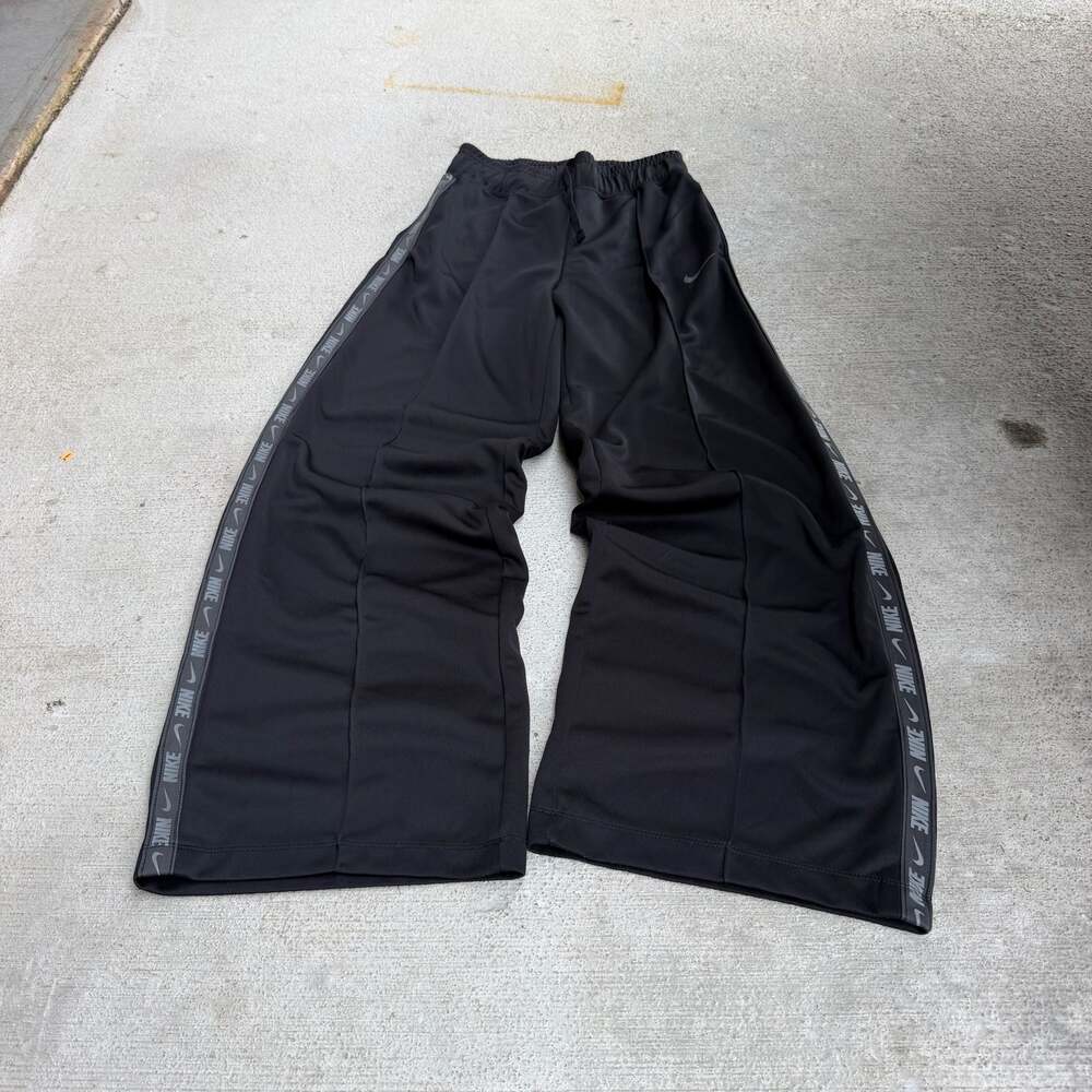 Nike Sportswear Loose Fit super baggy wide leg Side Taped Wide Leg Track Pants